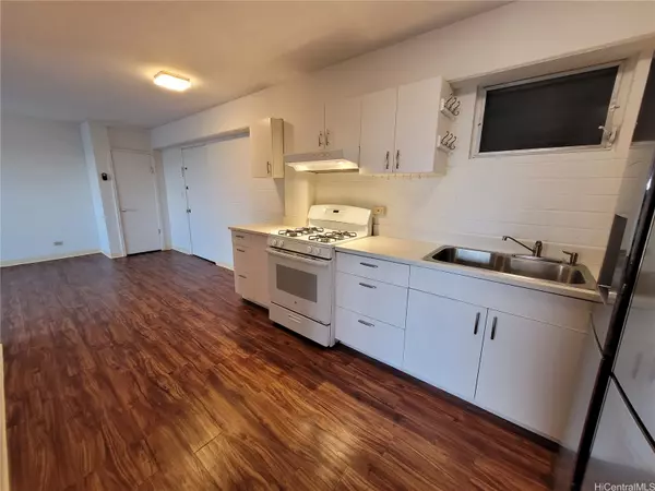 Honolulu, HI 96826,2450 Date ST #23