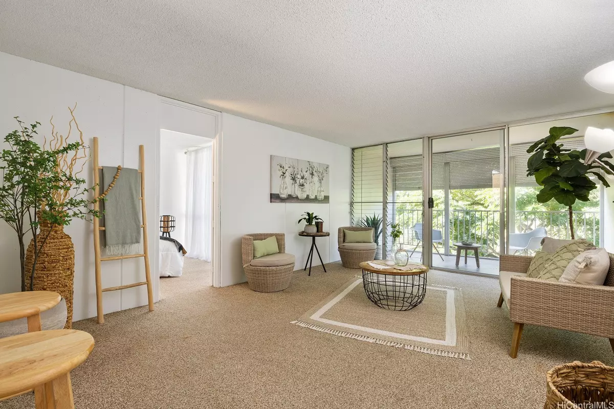 Mililani, HI 96789,95-2031 Waikalani PL #D404