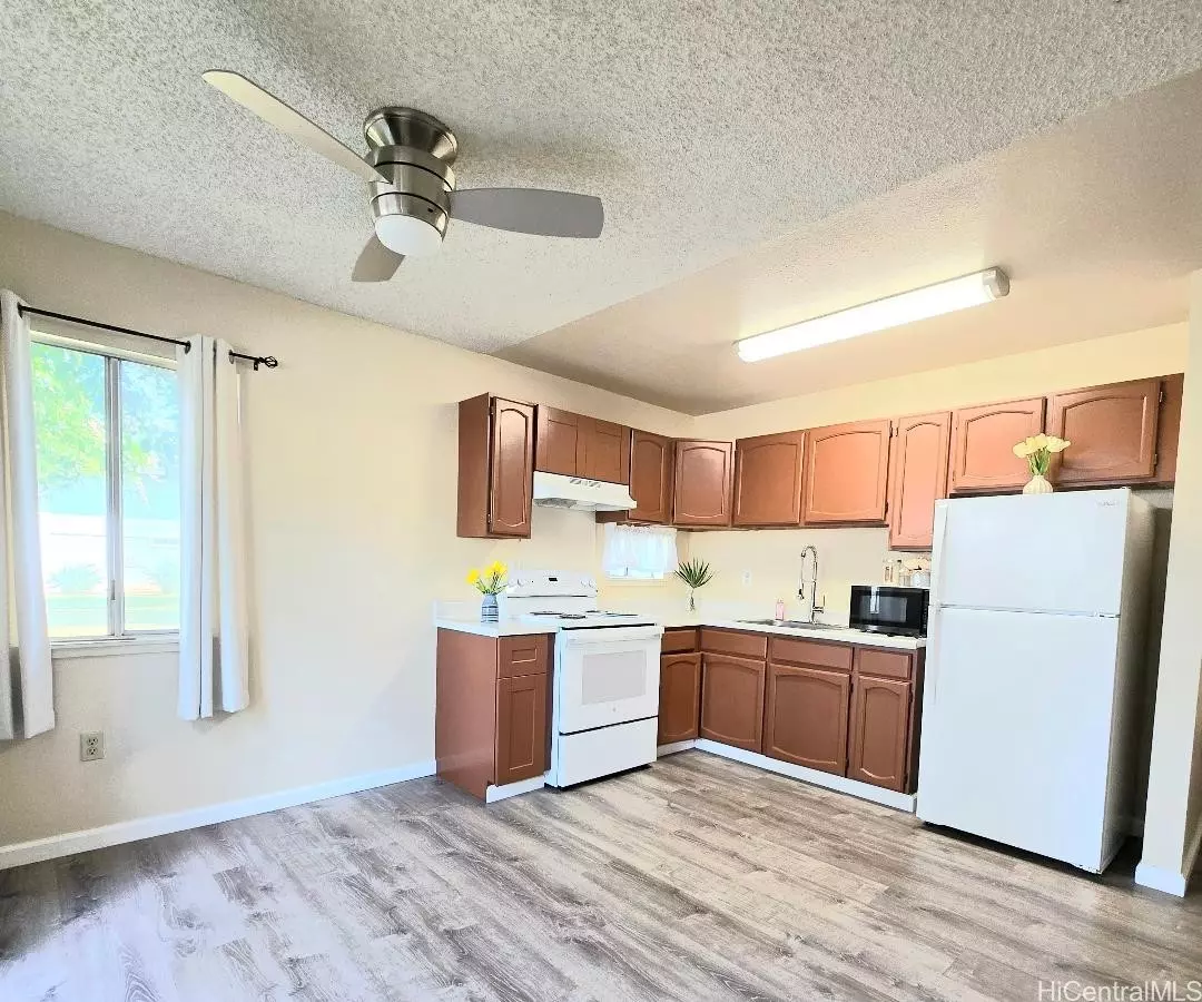 Mililani, HI 96789,95-1007 Ainamakua DR #47