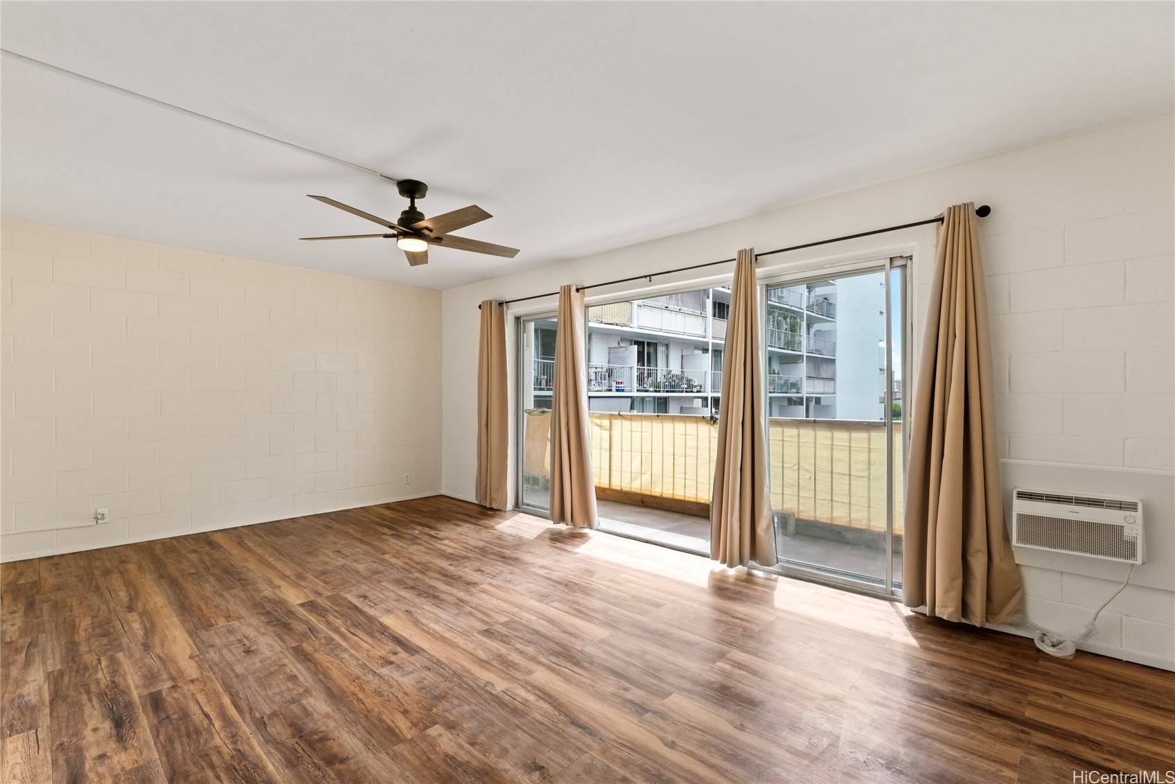 Honolulu, HI 96826,2875 S King ST #209