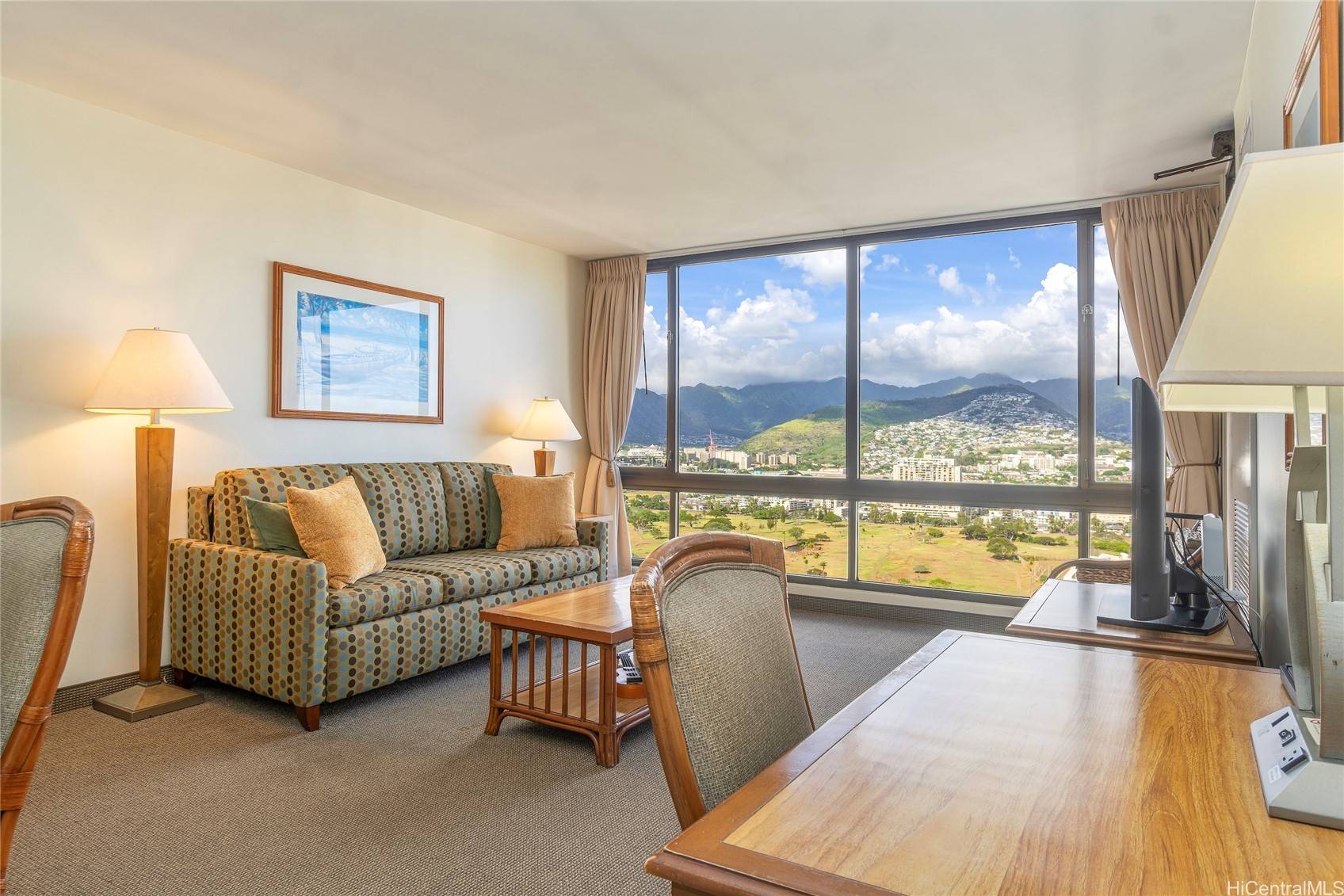 Honolulu, HI 96815,229 Paoakalani AVE #3203