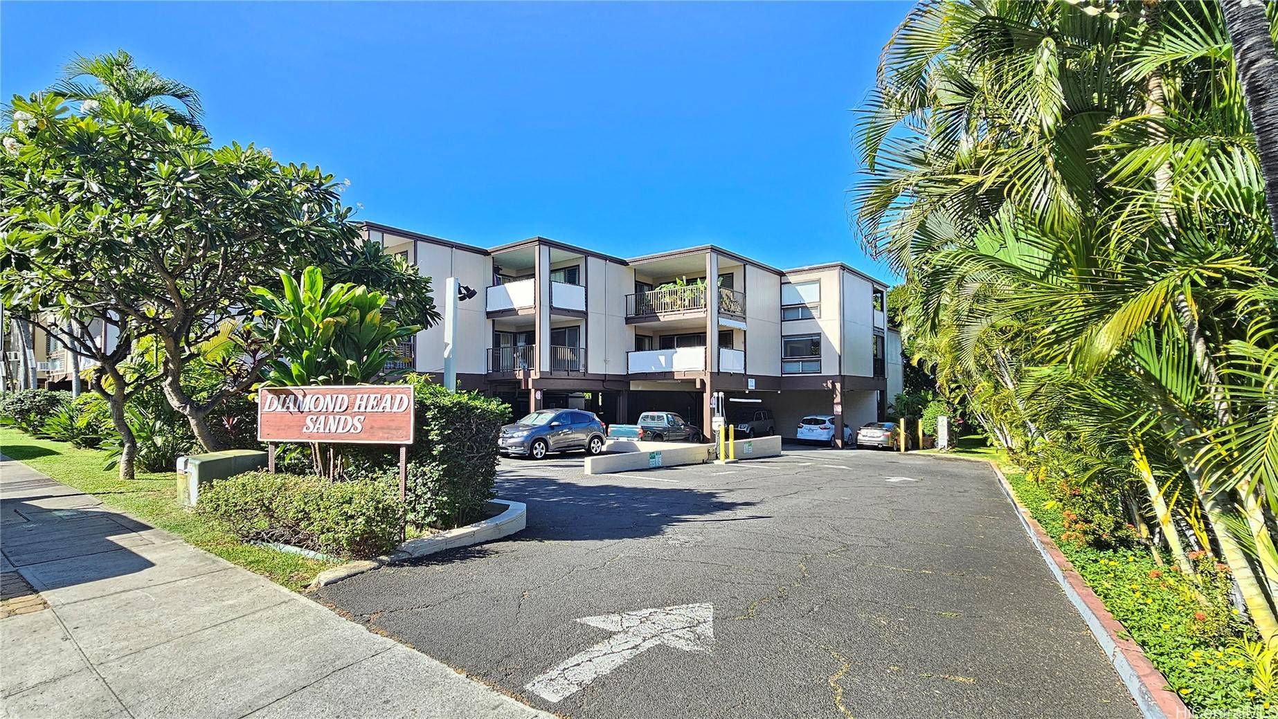 3721 Kanaina AVE #313, Honolulu, HI 96815