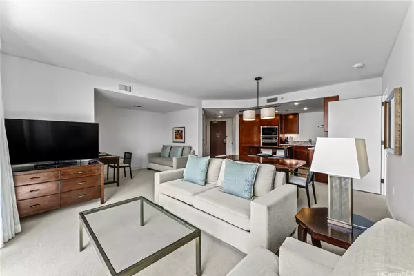 Honolulu, HI 96815,223 Saratoga RD #2408