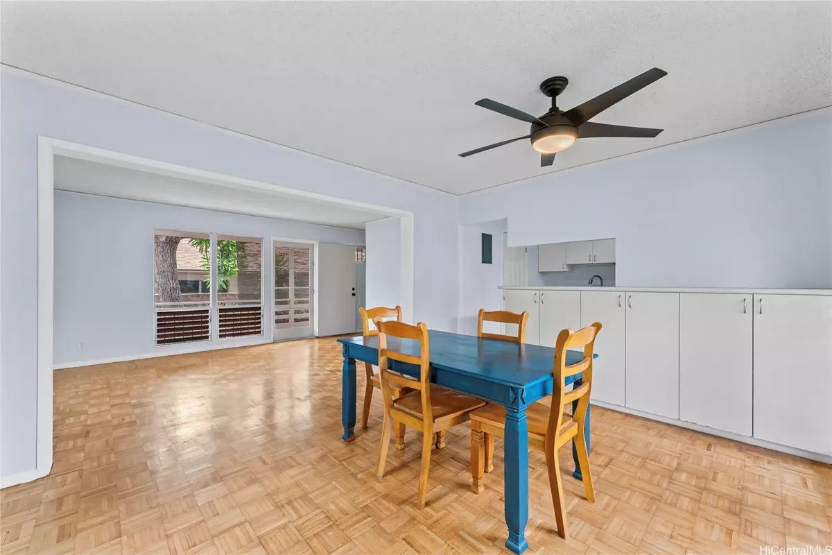 Honolulu, HI 96816,3117 Hunter ST