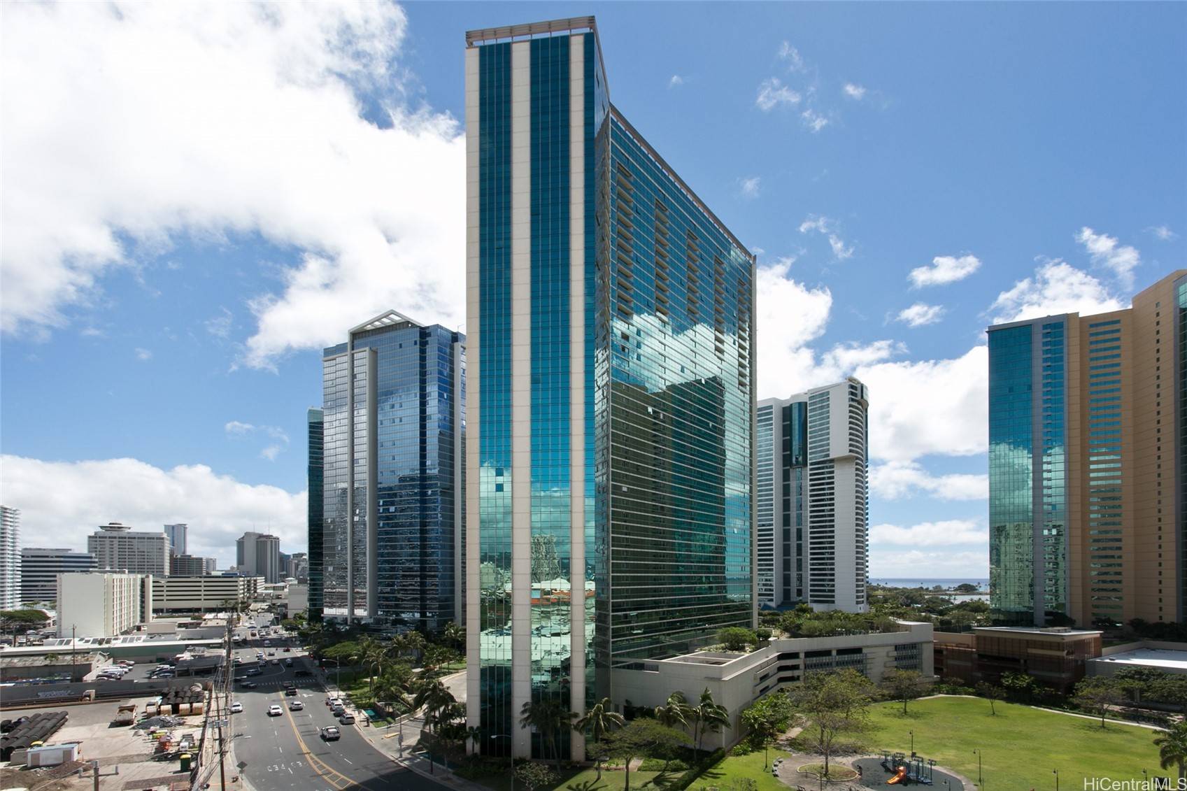 1177 Queen ST #703, Honolulu, HI 96814