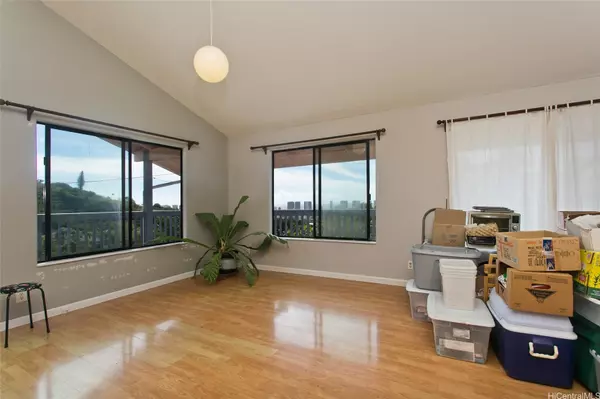 Honolulu, HI 96813,2343 Tantalus DR