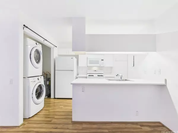 91-1050 Puamaeole ST #8T, Ewa Beach, HI 96706