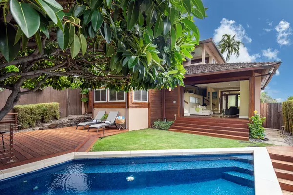 Honolulu, HI 96815,2984 Makalei PL