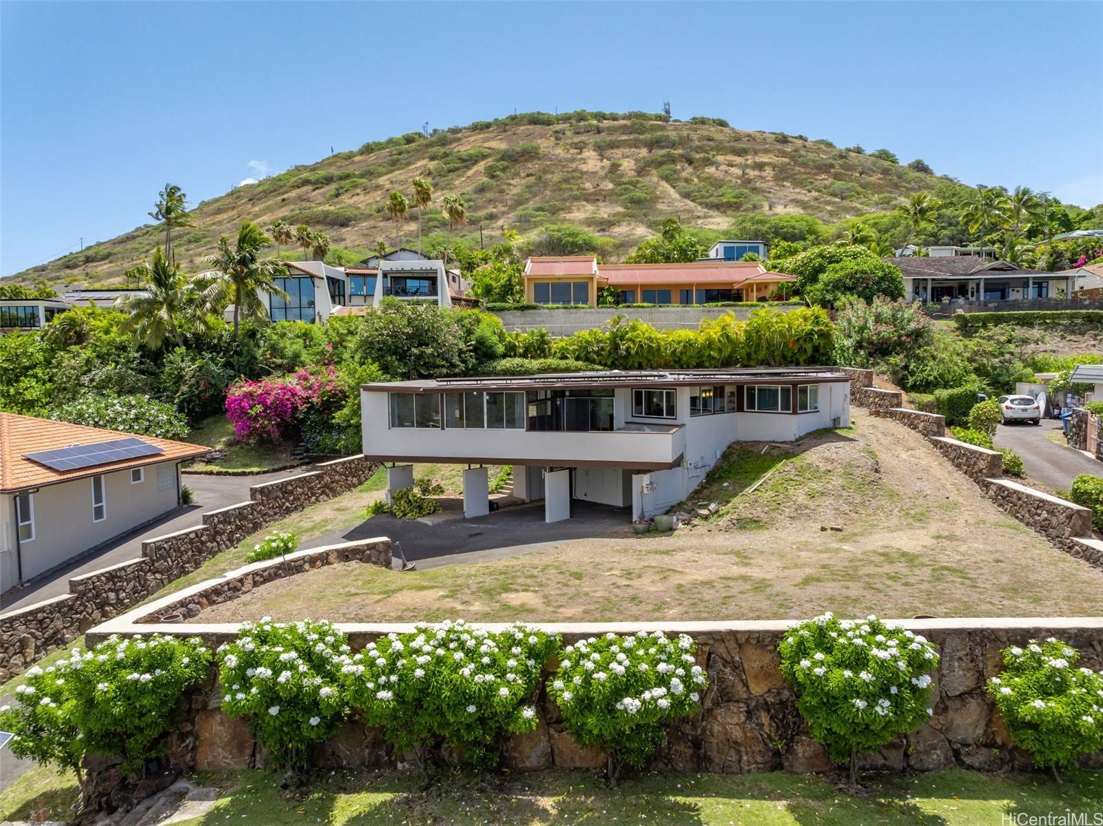 47 Poipu DR, Honolulu, HI 96825