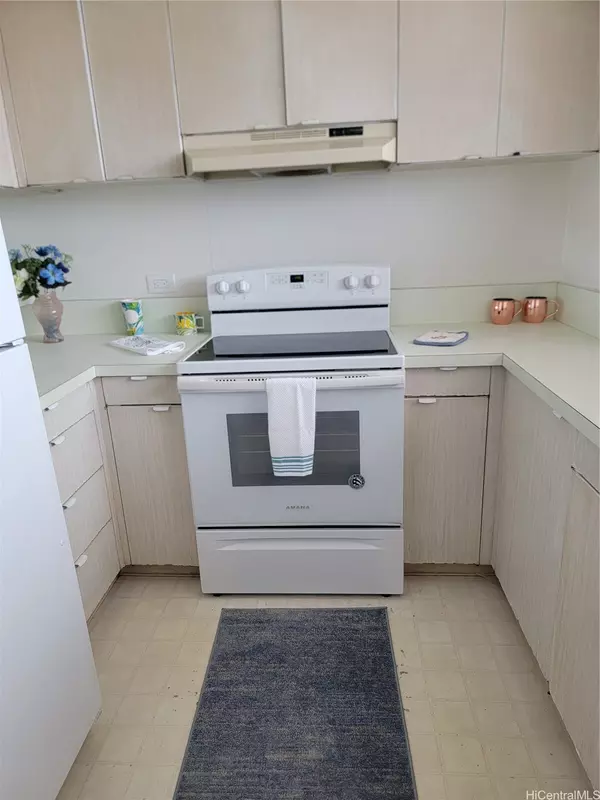 Honolulu, HI 96818,2920 Ala Ilima ST #1702