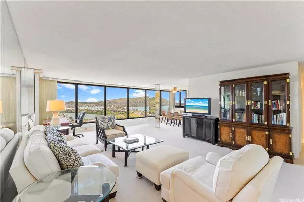 Honolulu, HI 96825,250 Kawaihae ST #16D