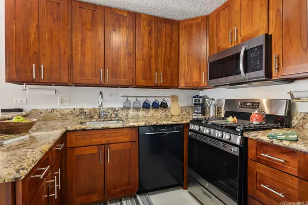 2452 Tusitala ST #801, Honolulu, HI 96815