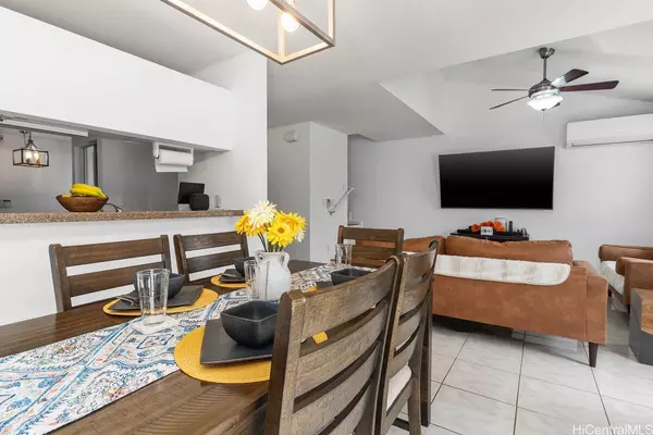 Waipahu, HI 96797,94-835 Lumiauau ST #K105