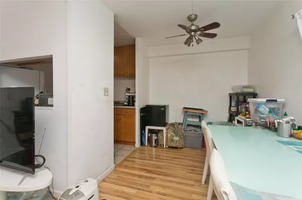 Honolulu, HI 96814,910 Ahana ST #1008