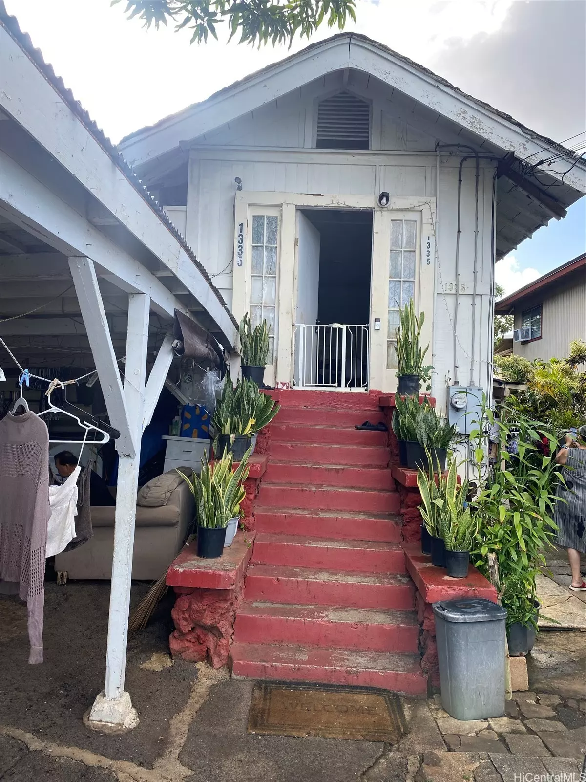 Honolulu, HI 96819,1335 Gulick AVE