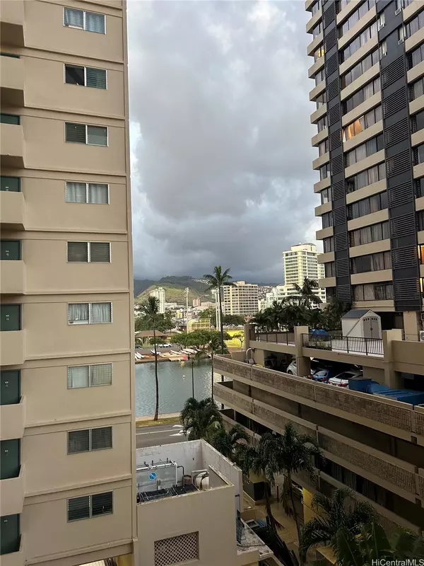 Honolulu, HI 96815,1909 Ala Wai BLVD #509