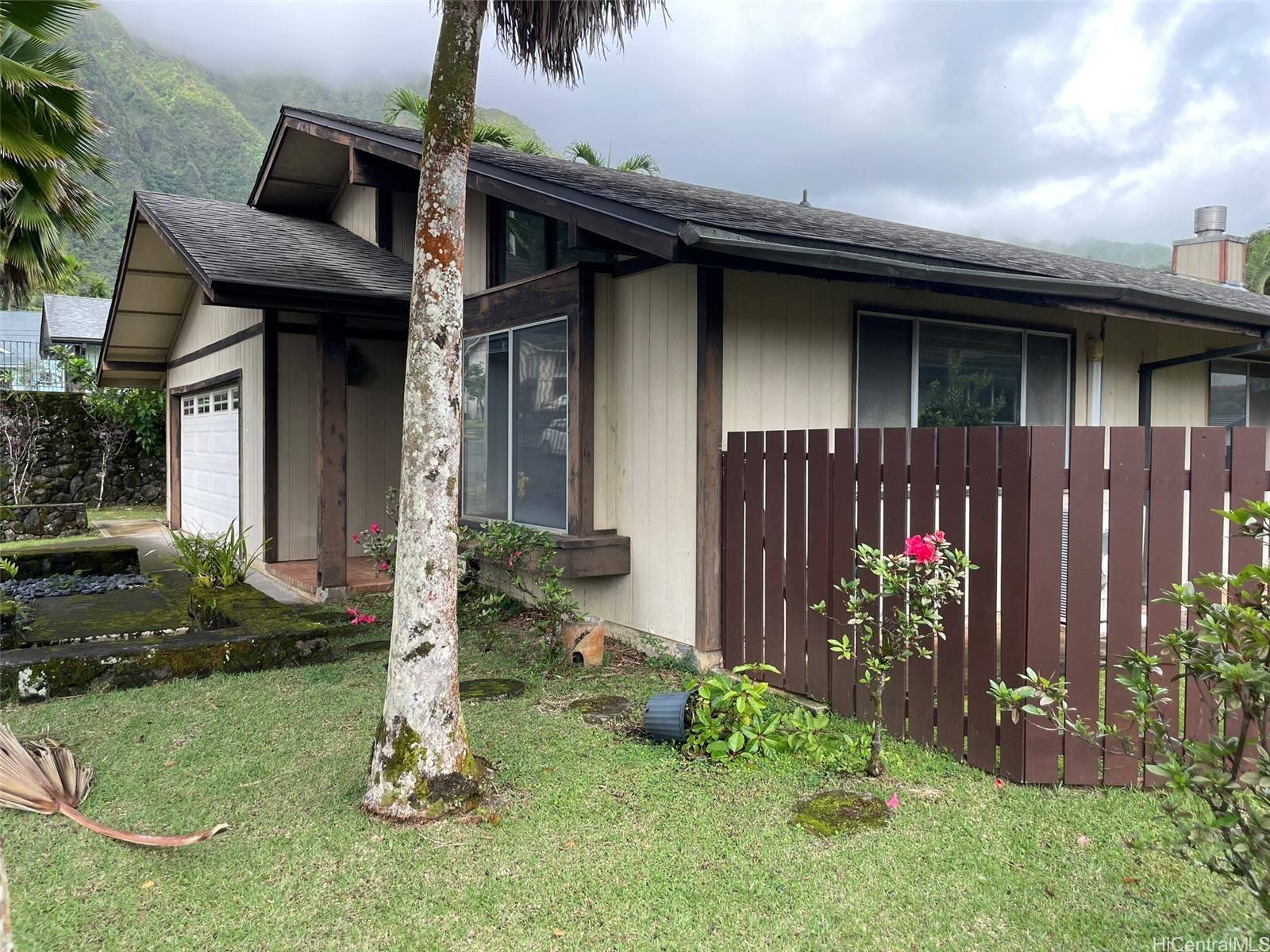 47563 Hua PL, Kaneohe, HI 96744