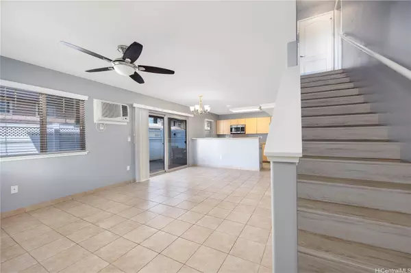 Mililani, HI 96789,95-969 Ukuwai ST #3407