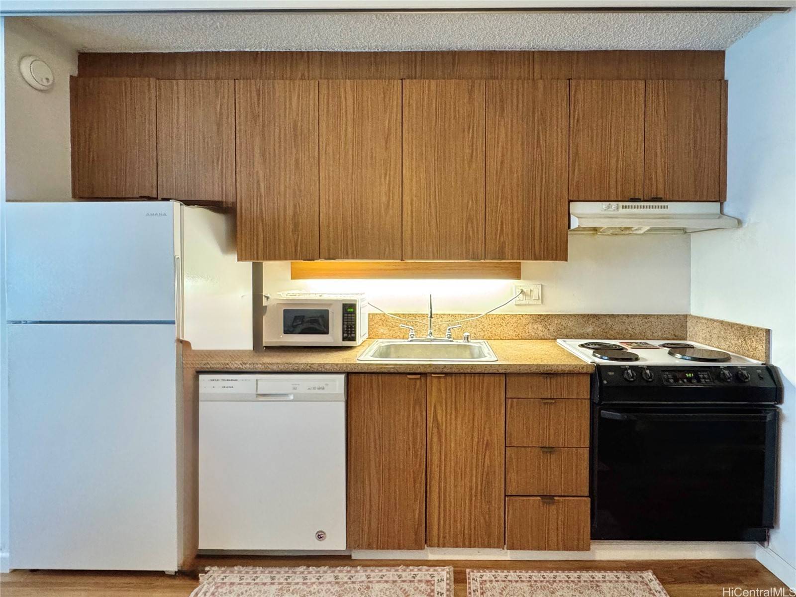 Honolulu, HI 96814,1655 Makaloa ST #705