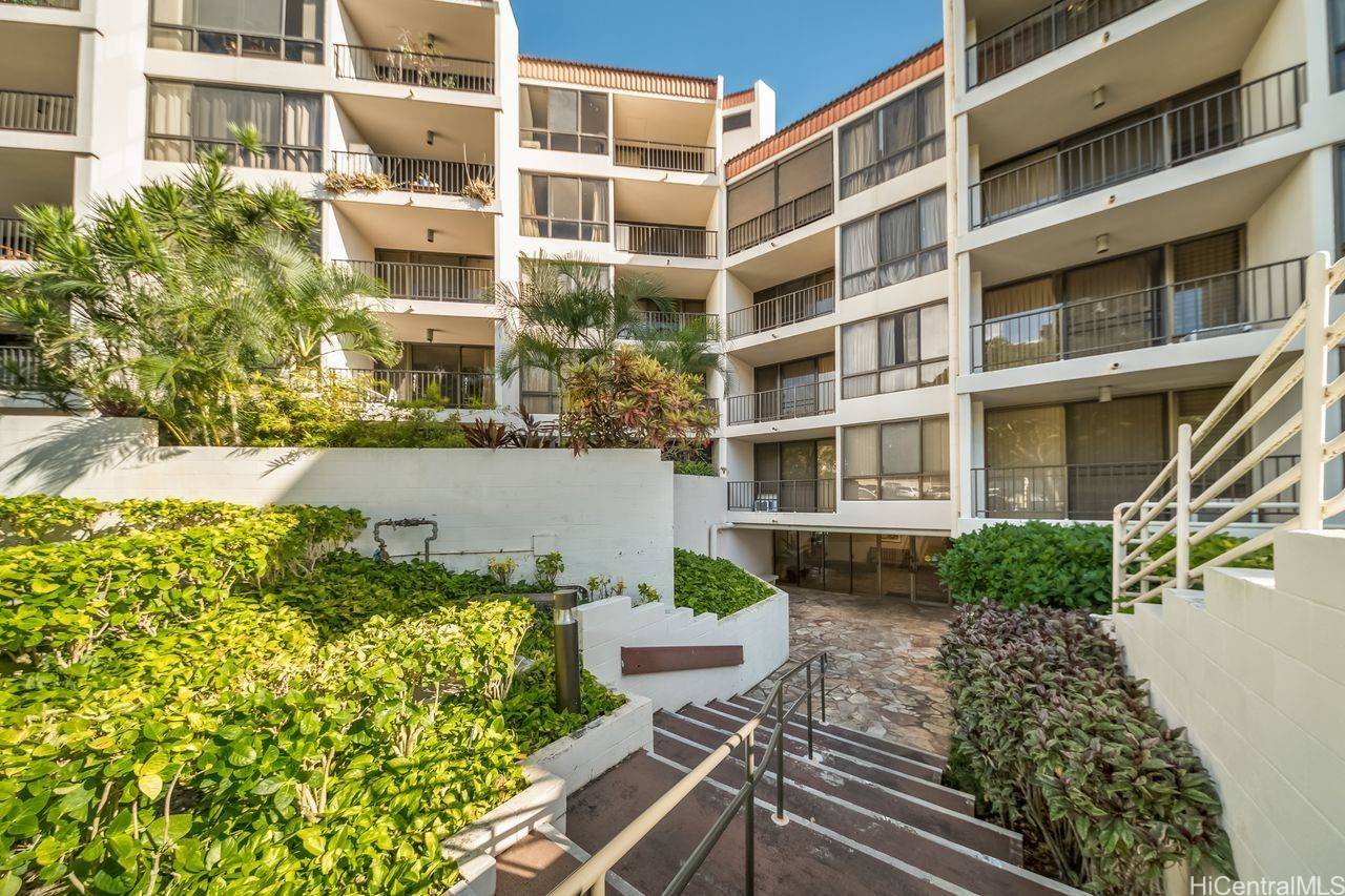 Honolulu, HI 96816,3138 Waialae AVE #230
