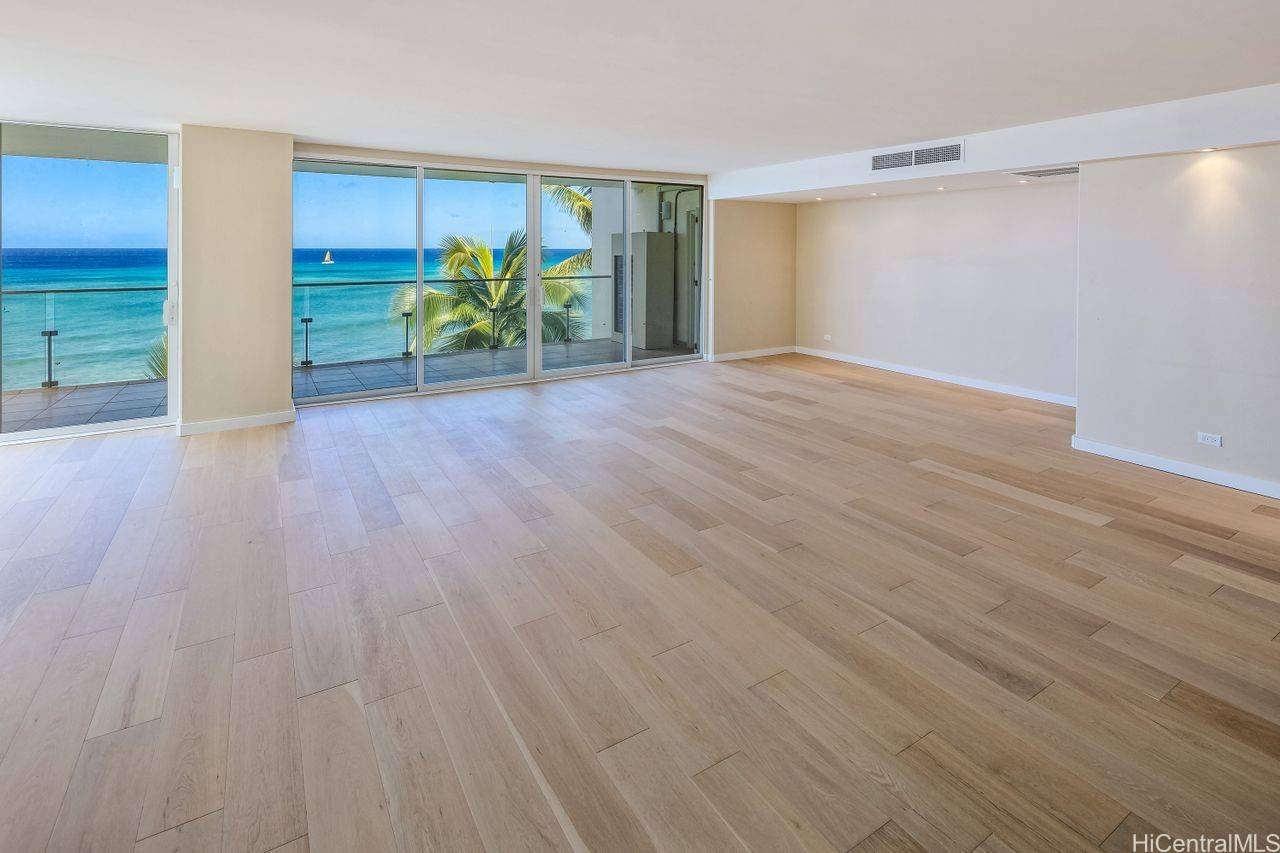 Honolulu, HI 96815,3003 Kalakaua AVE #7B