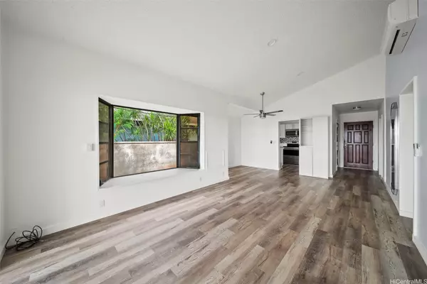 Waipahu, HI 96797,94-165 Kupuohi PL