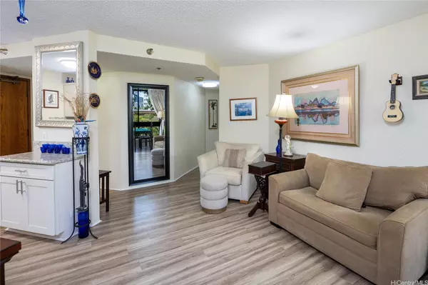 Honolulu, HI 96815,300 Wai Nani WAY #I304