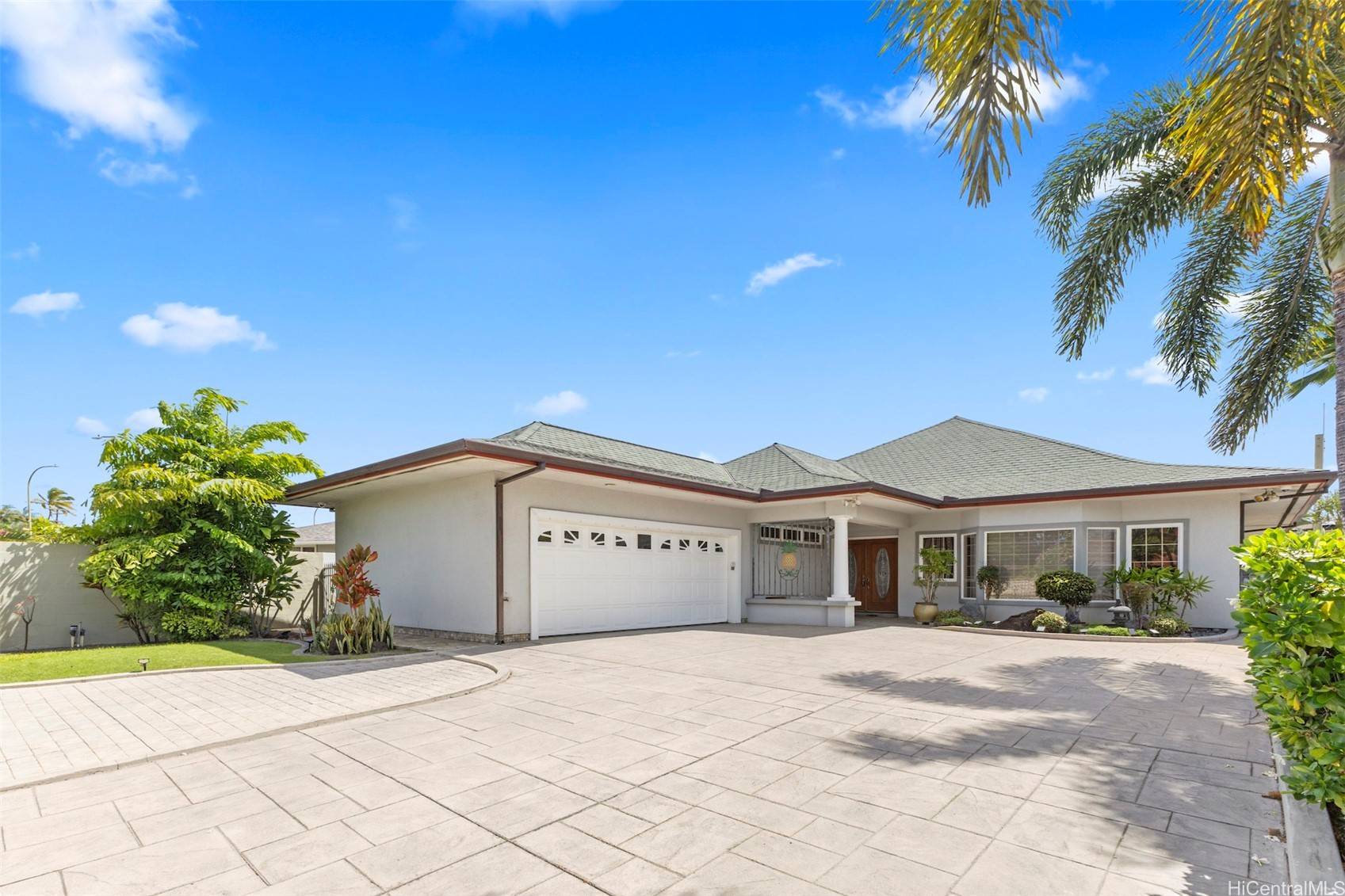 910 Hunakai ST, Honolulu, HI 96816