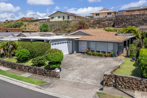 4722 Likini ST, Honolulu, HI 96818