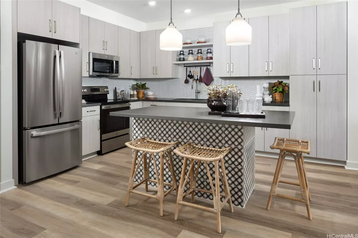 Kapolei, HI 96707,91-1101 Franklin D Roosevelt AVE #362