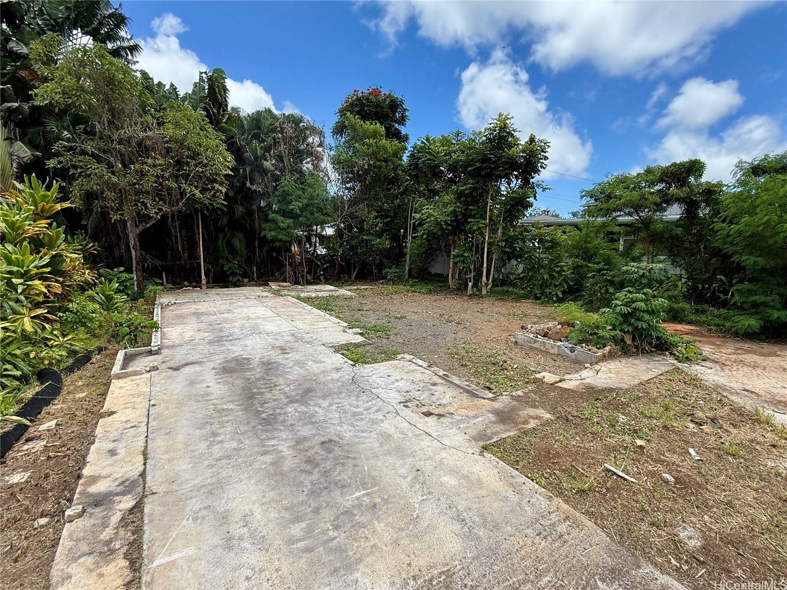 Kaneohe, HI 96744,45-533 Pahia RD #B