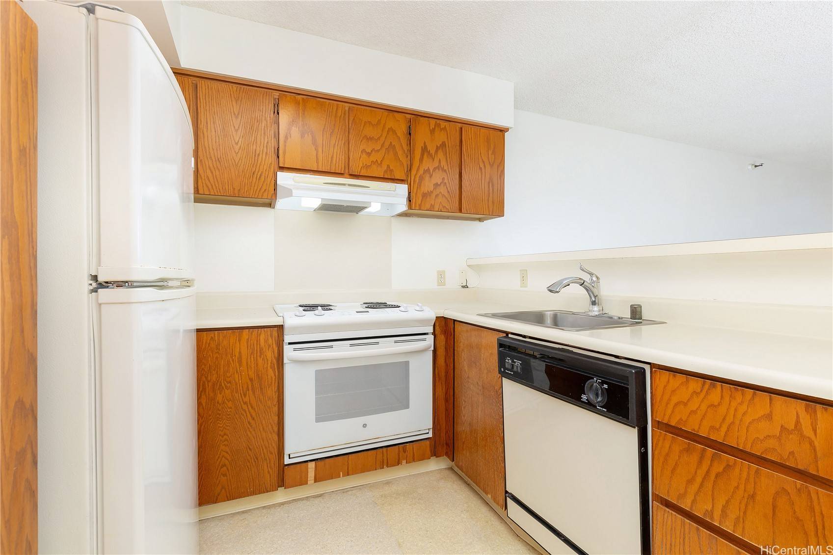 Honolulu, HI 96814,930 Kaheka ST #802