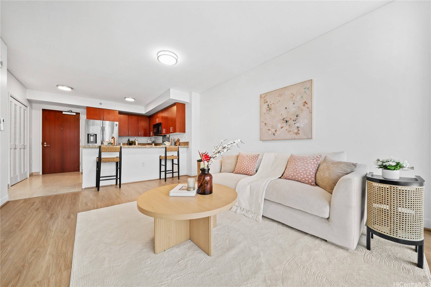 Honolulu, HI 96814,909 Kapiolani BLVD #2305