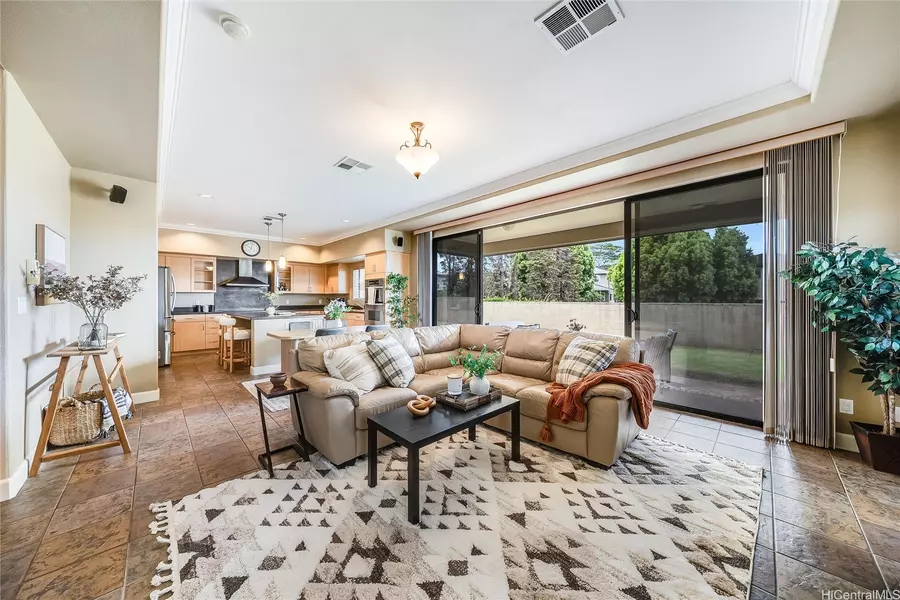 95-1021 Hoama ST, Mililani, HI 96789