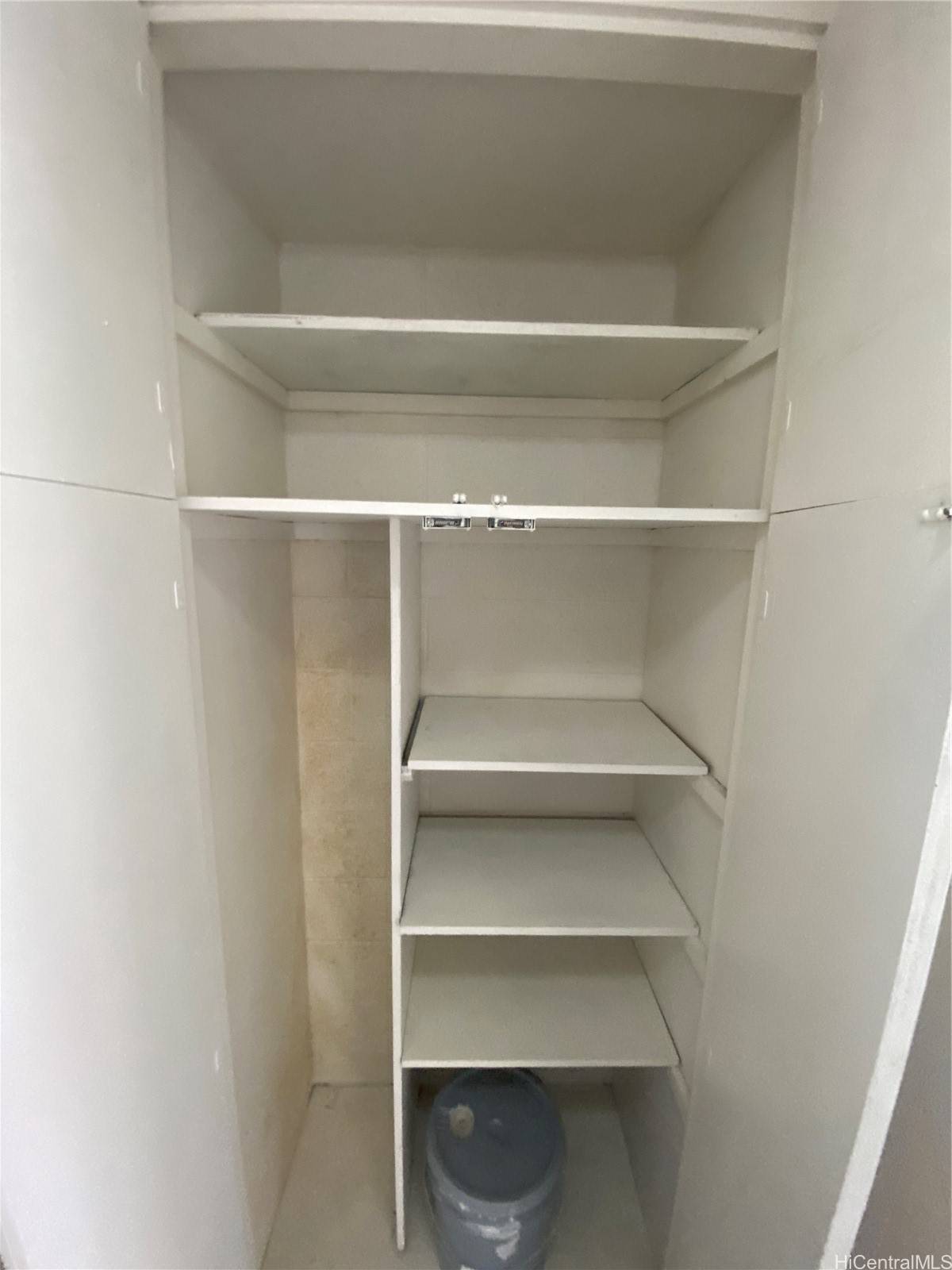 Honolulu, HI 96814,1217 Kamaile ST #203