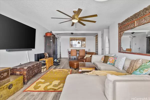 Honolulu, HI 96814,1350 Ala Moana BLVD #3004