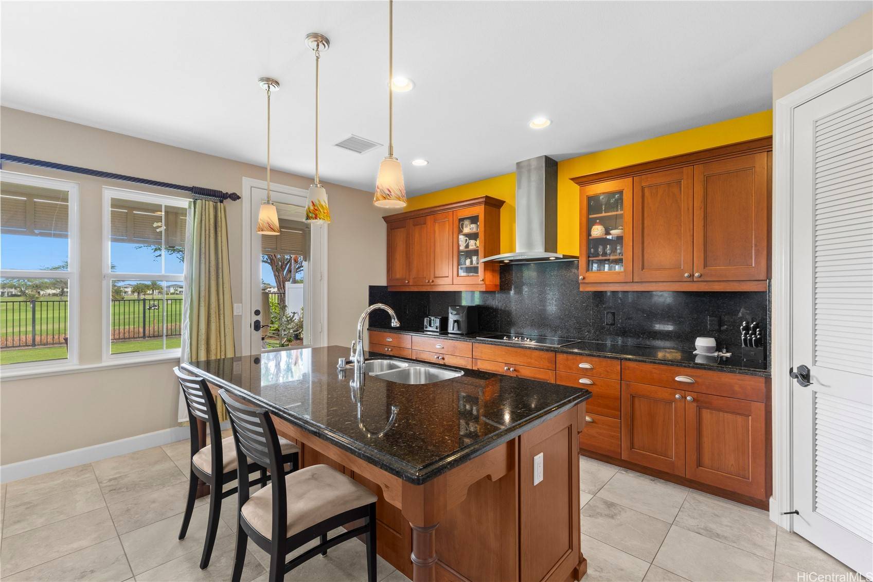 Ewa Beach, HI 96706,91-1081 Waikai ST