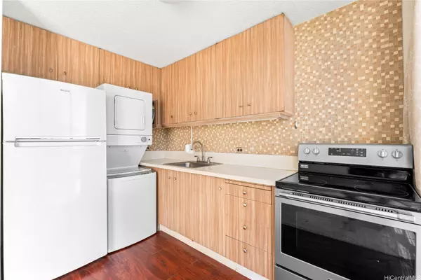 Honolulu, HI 96822,1702 Kewalo ST #508