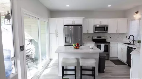 Ewa Beach, HI 96706,91-950 Laaulu ST #42E