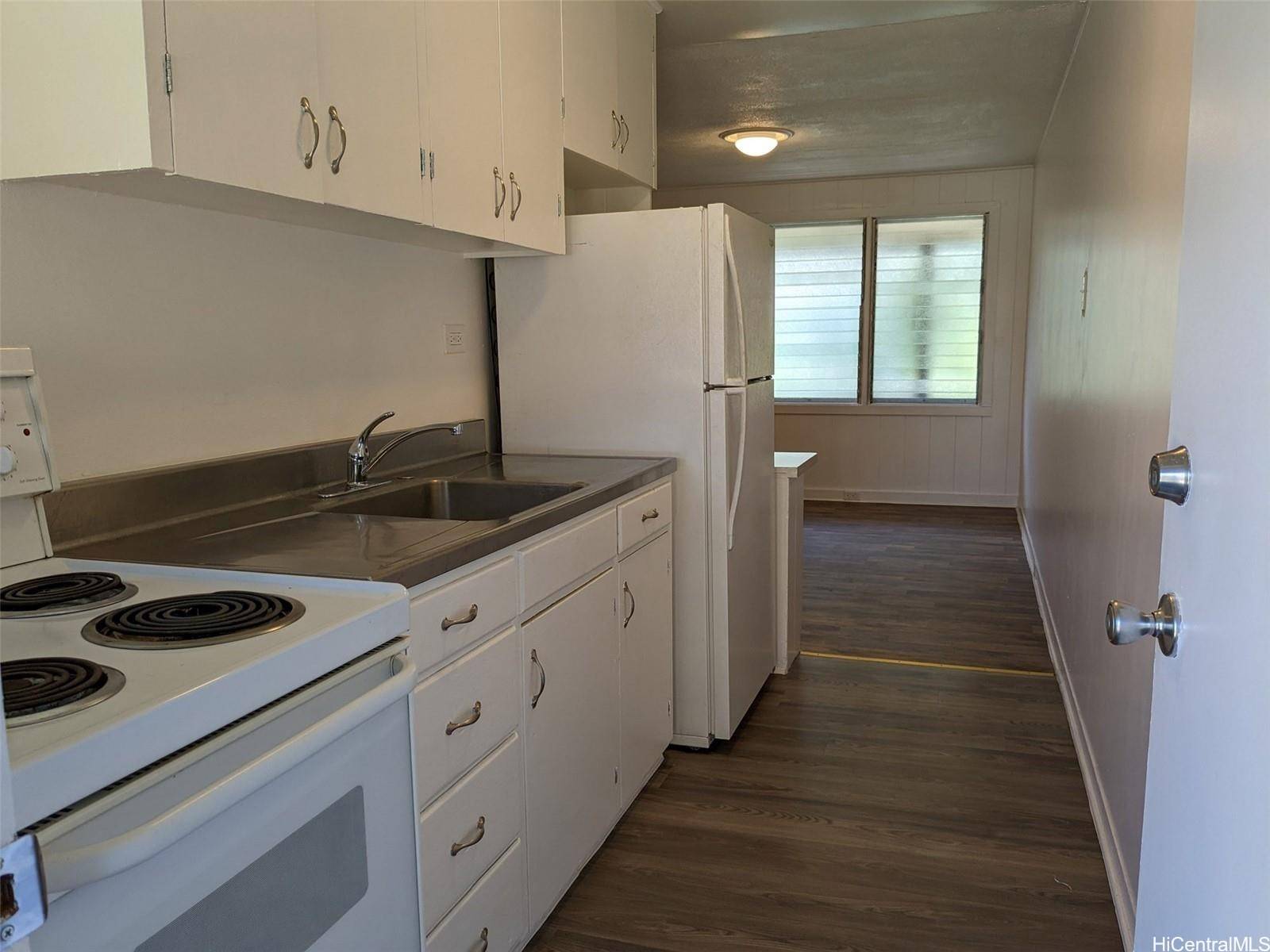 Wahiawa, HI 96786,318 Ohai PL