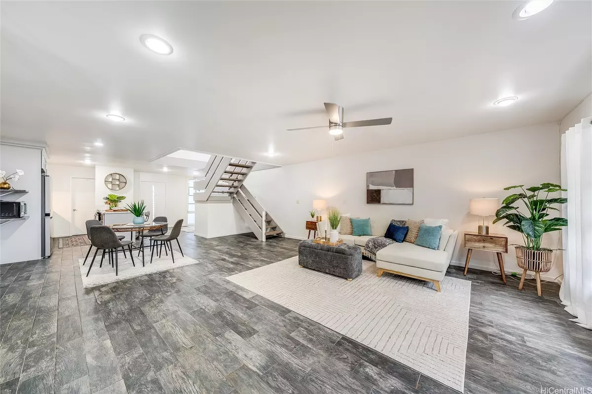 Mililani, HI 96789,95-100 Moenamanu ST #455