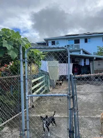 Honolulu, HI 96819,2704 Kalihi ST