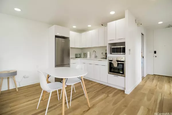 Honolulu, HI 96815,364 Seaside AVE #901