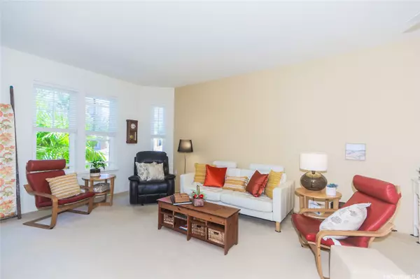 Honolulu, HI 96825,520 Lunalilo Home RD #7211