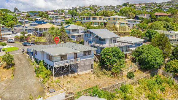 Honolulu, HI 96817,801 Iholena PL