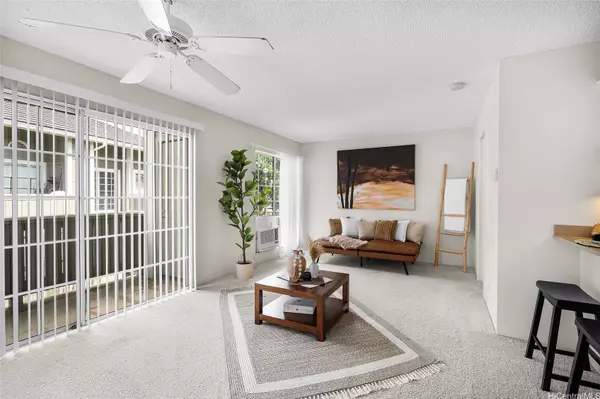 Waipahu, HI 96797,94-1405 Polani ST #24S