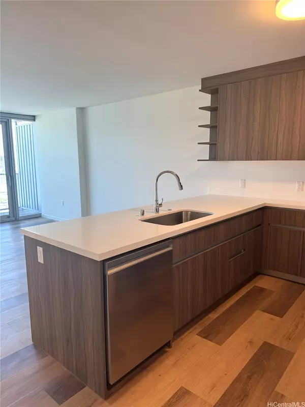 Honolulu, HI 96814,1515 Liona ST #2004