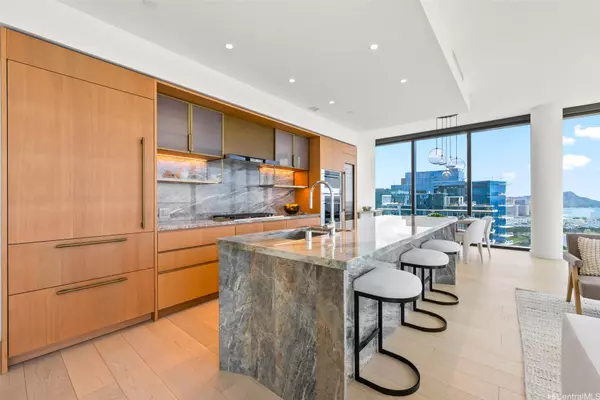 Honolulu, HI 96814,1100 Ala Moana BLVD #PH 3900