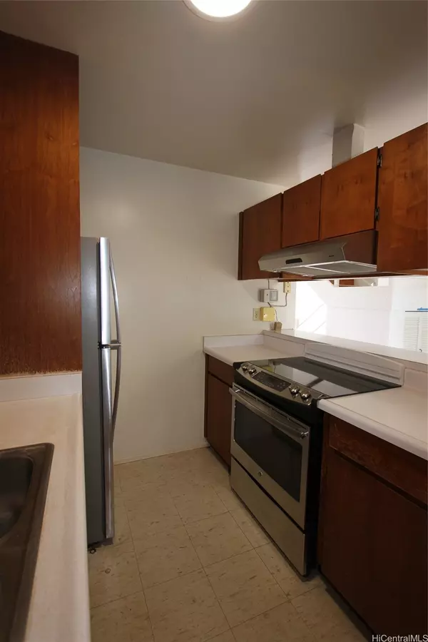 Mililani, HI 96789,95-110 Moenamanu ST #447