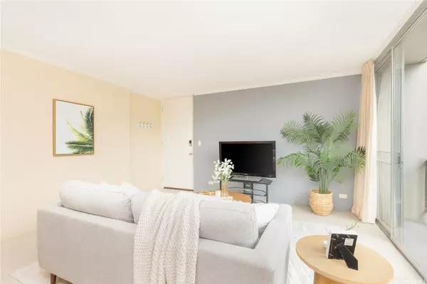 Honolulu, HI 96822,1634 Makiki ST #203